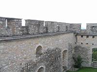 Saint Quentin Fallavier - Chateau - Chemin de ronde (ouest)(2)